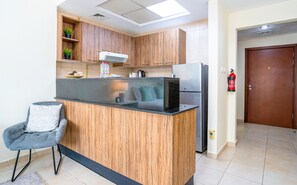 إستديو مريحة | مطبخ خاص | ثلاجة، ميكروويف، فرن، موقد طهي مسطح