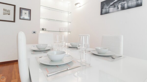 Interior - Italianway - Carducci 21 (Milan)