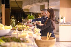 Dagelijks ontbijtbuffet (toeslag)