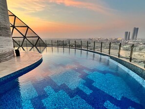 Couples treatment rooms, sauna, hot tub, steam room, Turkish bath - Century Marina Hotel Lusail (Doha)