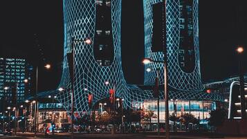 المنشأة من الخارج