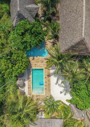 2 outdoor pools, pool umbrellas, sun loungers