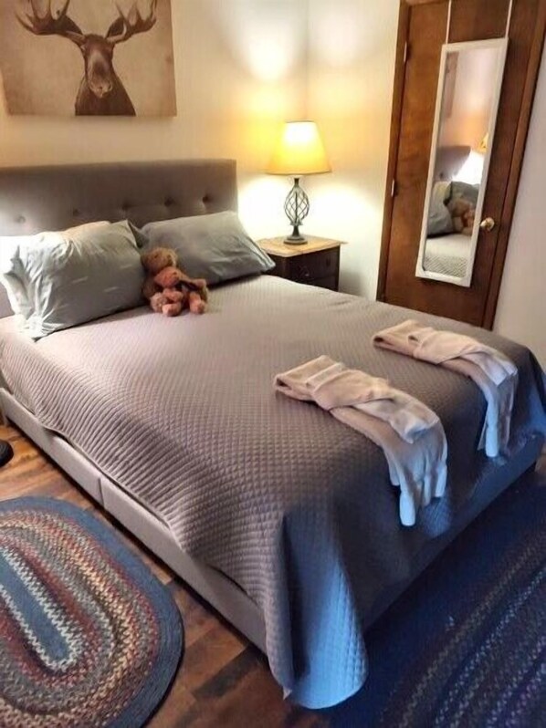 3 bedrooms, iron/ironing board, free WiFi, bed sheets