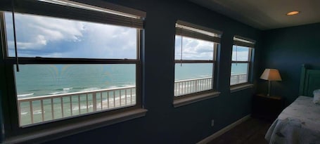 Apartment, Multiple Beds, Balcony, Ocean View | 3 bedrooms, iron/ironing board, free WiFi, bed sheets