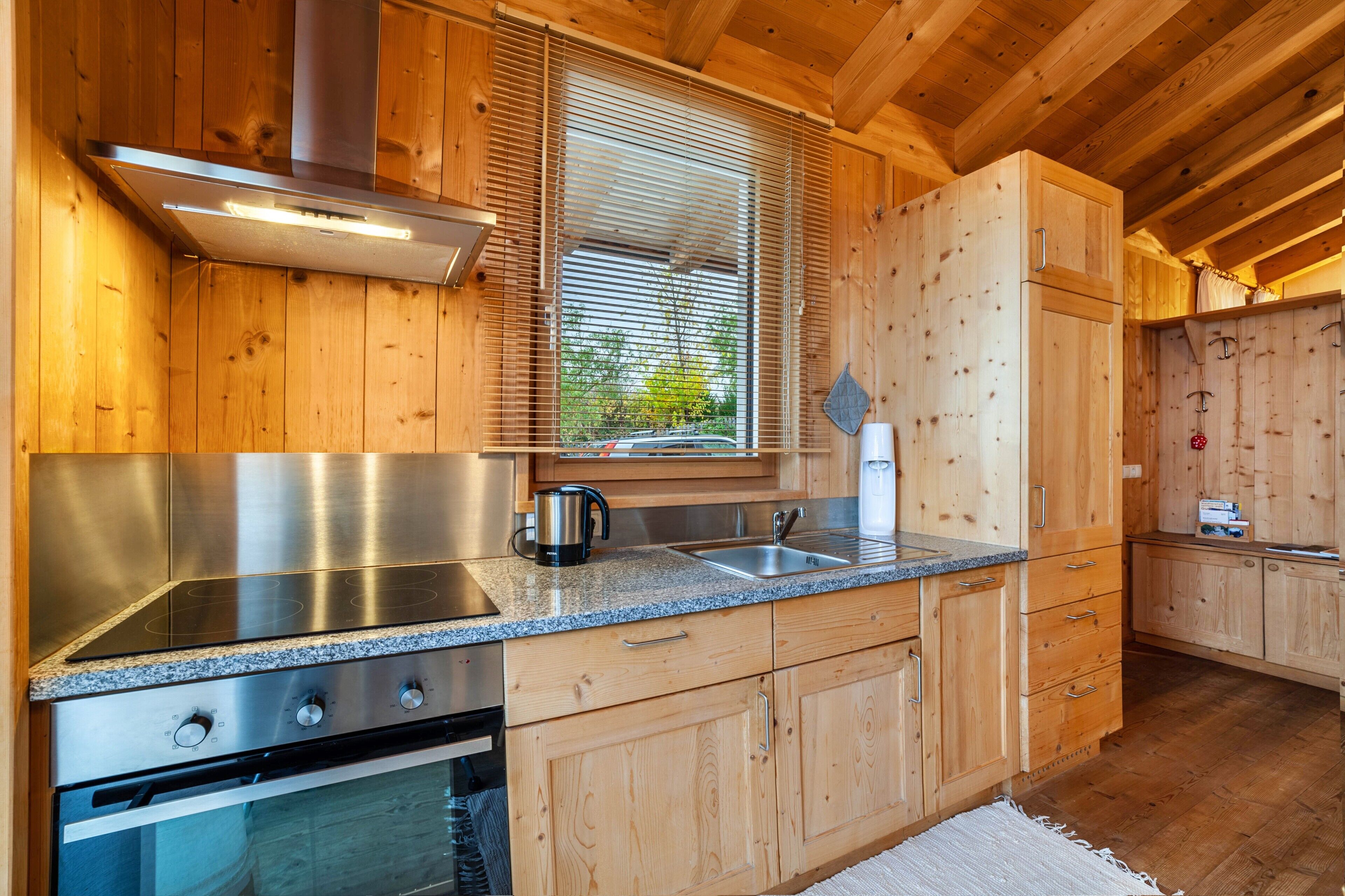 Refrigerador, horno, placa de cocina, lavavajillas