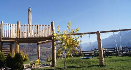 "Grushof App Köpfl" avec vue sur les montagnes, jardin partagé et Wi-Fi.