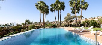 Villa "Alcaidesa Vistas al Mar" mit Meerblick, Pool & WLAN