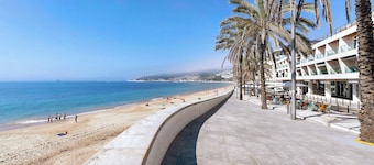 Holiday Apartment 'Casa Vale do Paraíso' with Sea View, Private Balcony & Wi-Fi