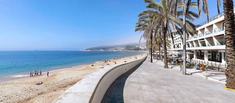 Holiday Apartment 'Casa Vale do Paraíso' with Sea View, Private Balcony & Wi-Fi