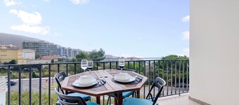 Appartamento per vacanze 'Casa Vale do Paraíso' con vista mare, balcone privato e Wi-Fi