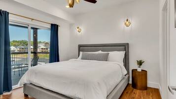 5 bedrooms, iron/ironing board, free WiFi, bed sheets