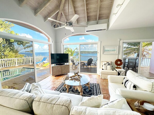 Interior - Villa Morning Glory - Private Pool - Amazing Views (St Thomas)