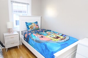 4 bedrooms, in-room safe, iron/ironing board, free WiFi