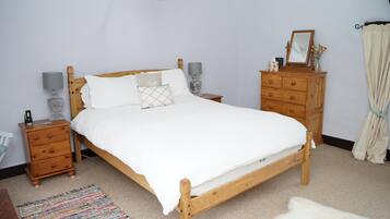 Nhà | 2 phòng ngủ, bàn ủi/dụng cụ ủi quần áo