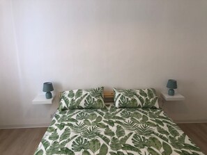 2 多间卧室、WiFi