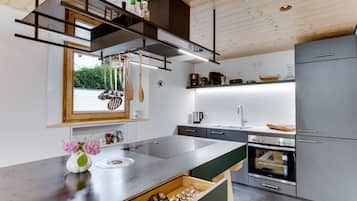 Réfrigérateur, four, plaque de cuisson, lave-vaisselle