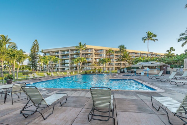A heated pool - Maui Sunset A415: 1 BR, 2 BA Condominium in Kihei, Sleeps 5 (Kihei)