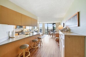 Unclassified image, 3 of 36, button - Maui Sunset A415: 1  BR, 2  BA Condominium in Kihei, Sleeps 5 (Kihei)