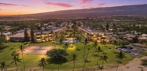 Exterior - Maui Sunset Vacation Rentals A516 ocean view (Kihei)