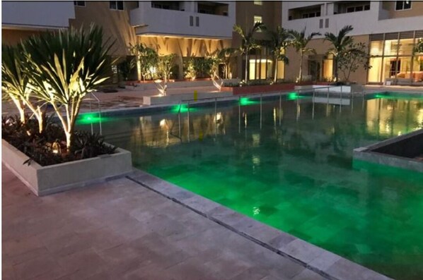 Opvarmet pool
