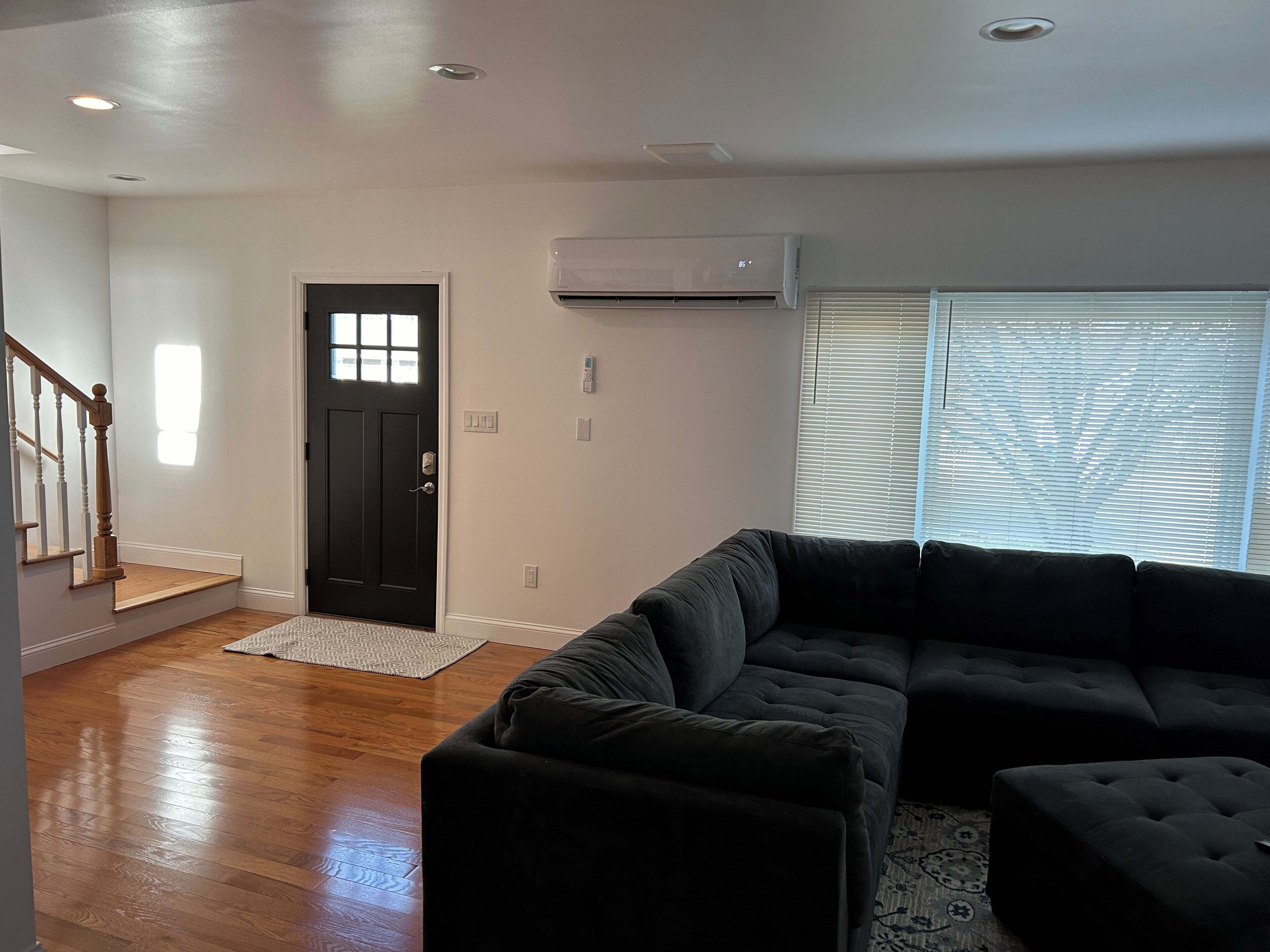Centrally Located,close To Danbury Hospital And Wesconn Extended Stay - Danbury, CT