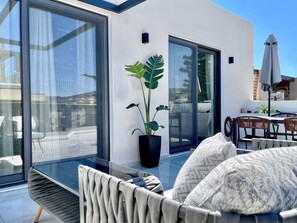 Outdoor dining - Roof suite by the sea (Réthymnon)