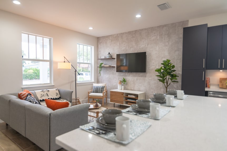 Private Cottage ️ - Fully Fenced In - King Beds, Brand New, Near Beach - Lake Worth, FL