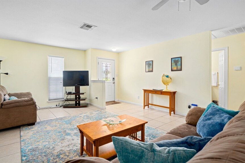 Coastal Soul | Pet Friendly + Fenced In Yard! - Aransas Pass, TX