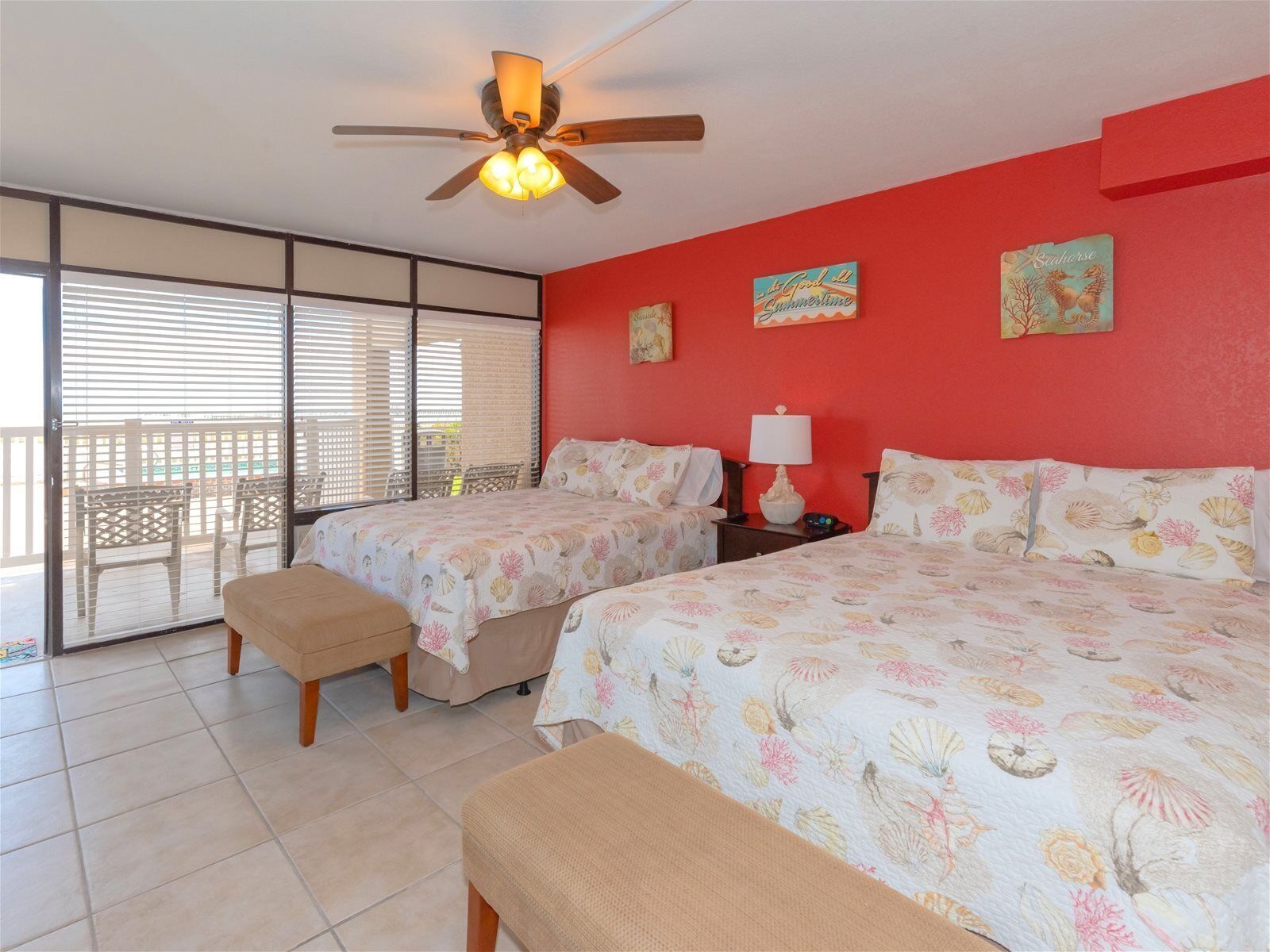 The Seahorse Room | Walk to Pool, Hot Tub + Pier!