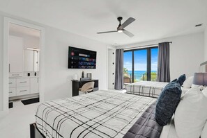 4 bedrooms, desk, iron/ironing board, free WiFi