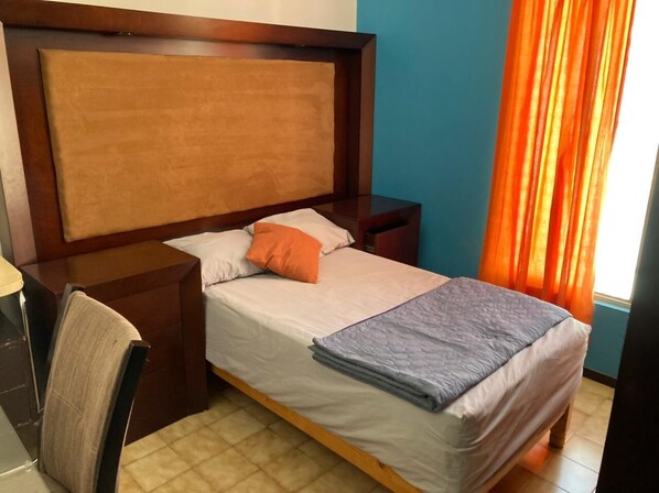 واي فاي مجانًا وملاءات أسرّة