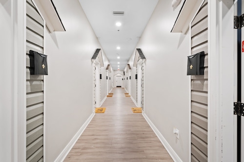 1 Bedroom Apartment at Oak + Fountain - #4