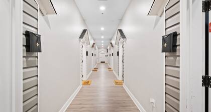 1 Bedroom Apartment at Oak + Fountain - #4