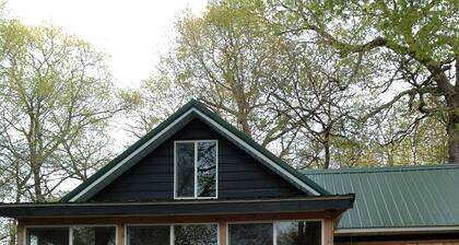 UP NORTH COTTAGE Chanhassen