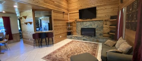 Smart TV, fireplace, DVD player, stereo