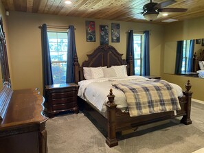 4 quartos, Wi-Fi de cortesia, roupa de cama