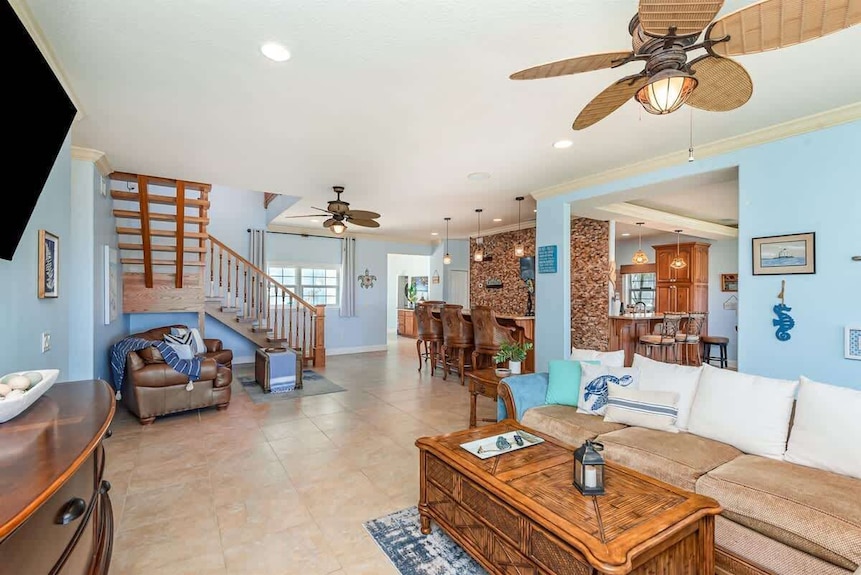 Sea Watch: 4b/4b Direct Oceanfront Home With Pool Near Downtown Cocoa Beach - Cocoa Beach, FL