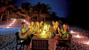 Private beach nearby, white sand, free beach shuttle, sun-loungers