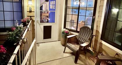 Remodeled Condo 2 BDR/ 2BA + Loft office, pool/hot tub