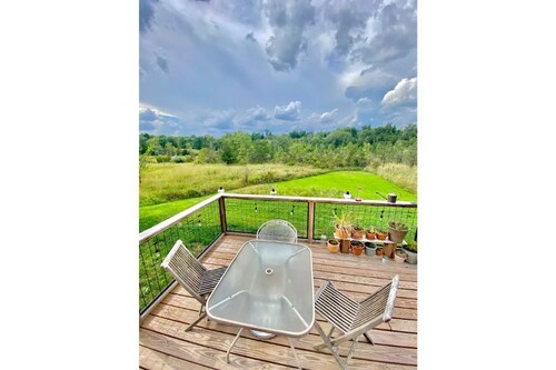 Sun-filled 3 bedroom, 2 bath Oasis in the Country.