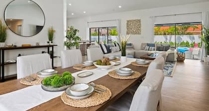 Villa Paradise ~ Miami Lux Gem ~ Heated Pool ~ Game Room