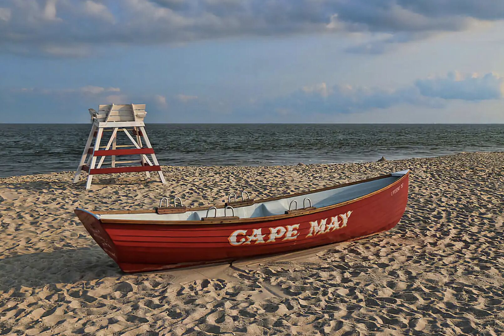 Plage à proximité, chaises longues, serviettes de plage