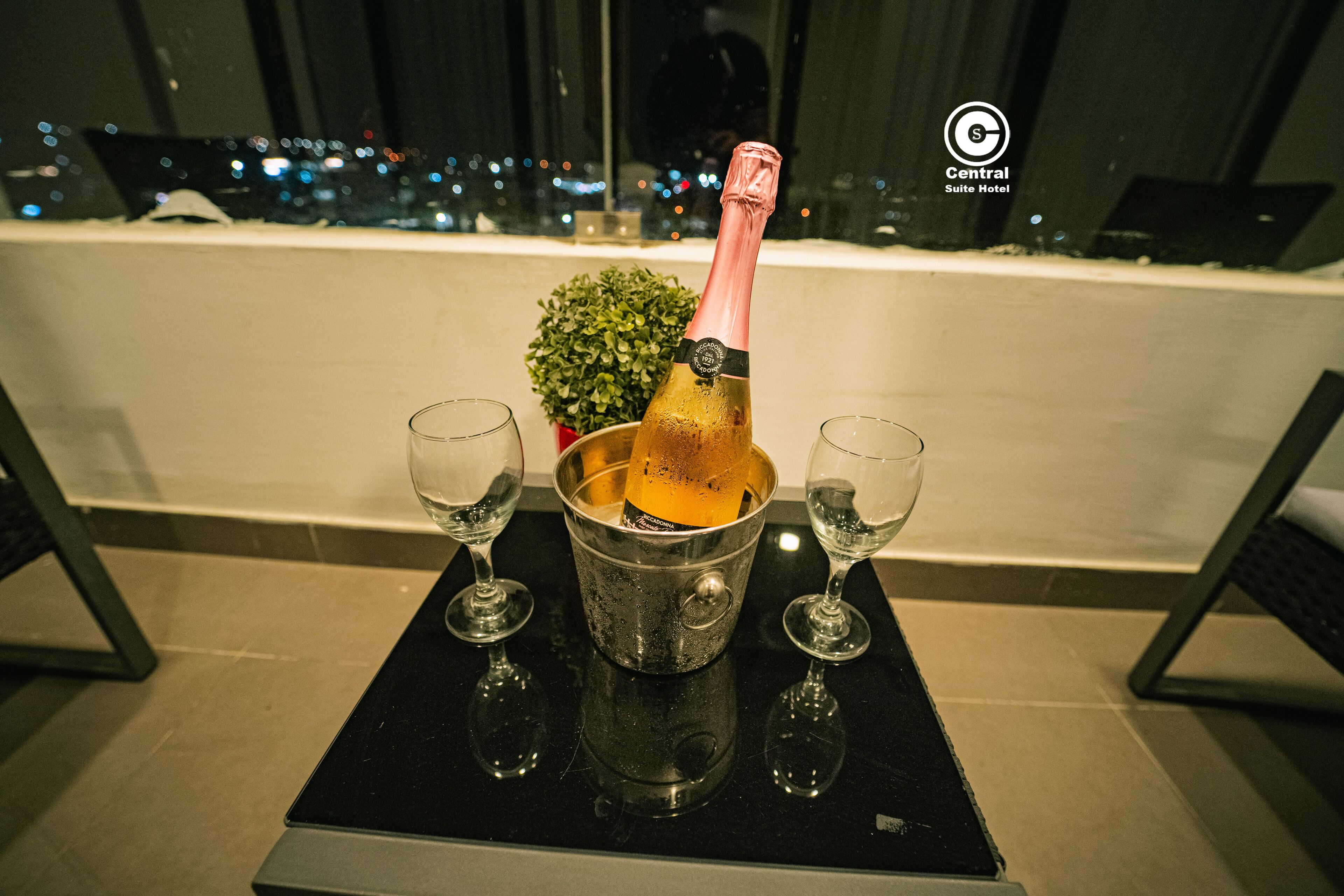 Photo - Central Suite