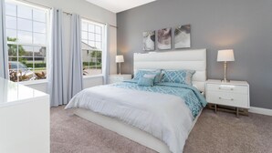 Apartment, Mehrere Betten (162 CD - 4-Bed Retreat: Pool & Disney) | 4 Schlafzimmer, Bettwäsche