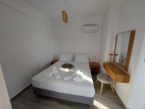 3 chambres, bureau, fer et planche à repasser, Wi-Fi gratuit