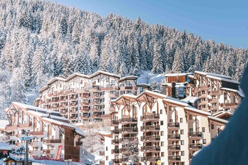 150m du centre station, 9ème étage, balcon, casier à ski, 31m², La Tania