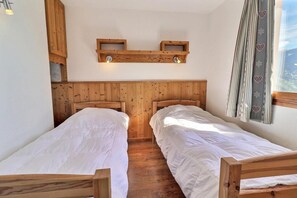 1 室のベッドルーム、WiFi、ベッドシーツ