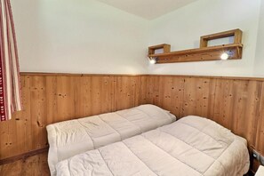 1 habitación, wifi y ropa de cama