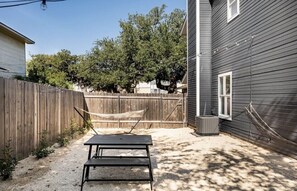 Outdoor dining - Spacious 2 Bedroom East Riverside Home with Garage and Yard (Austin)