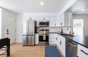 Fridge, microwave, oven, stovetop